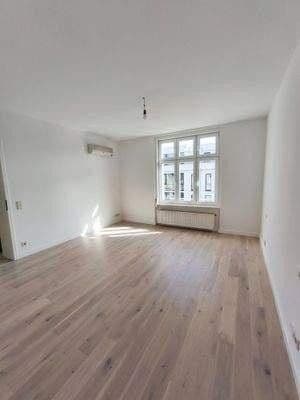 Prenájom bytu 3-izbový 106 m², Neuer Weg 4, Berlin, Berlín Prenájom bytu 3-izbový 106 m², Neuer Weg 4, Berlin, Berlín