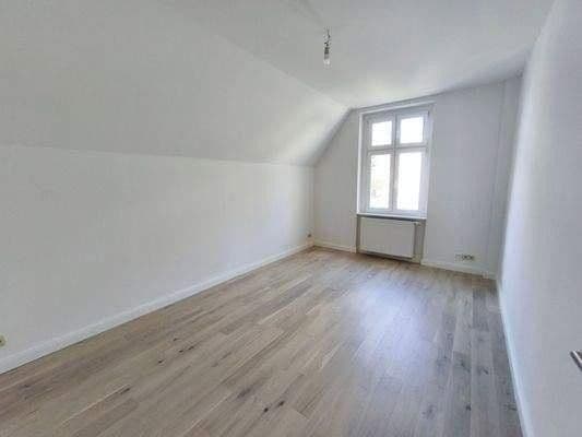 Prenájom bytu 3-izbový 106 m², Neuer Weg 4, Berlin, Berlín Prenájom bytu 3-izbový 106 m², Neuer Weg 4, Berlin, Berlín