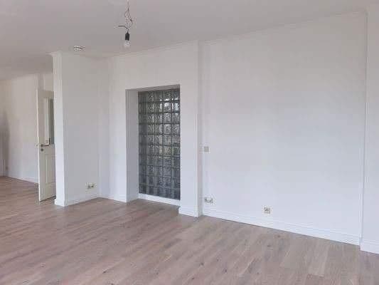 Prenájom bytu 3-izbový 106 m², Neuer Weg 4, Berlin, Berlín Prenájom bytu 3-izbový 106 m², Neuer Weg 4, Berlin, Berlín