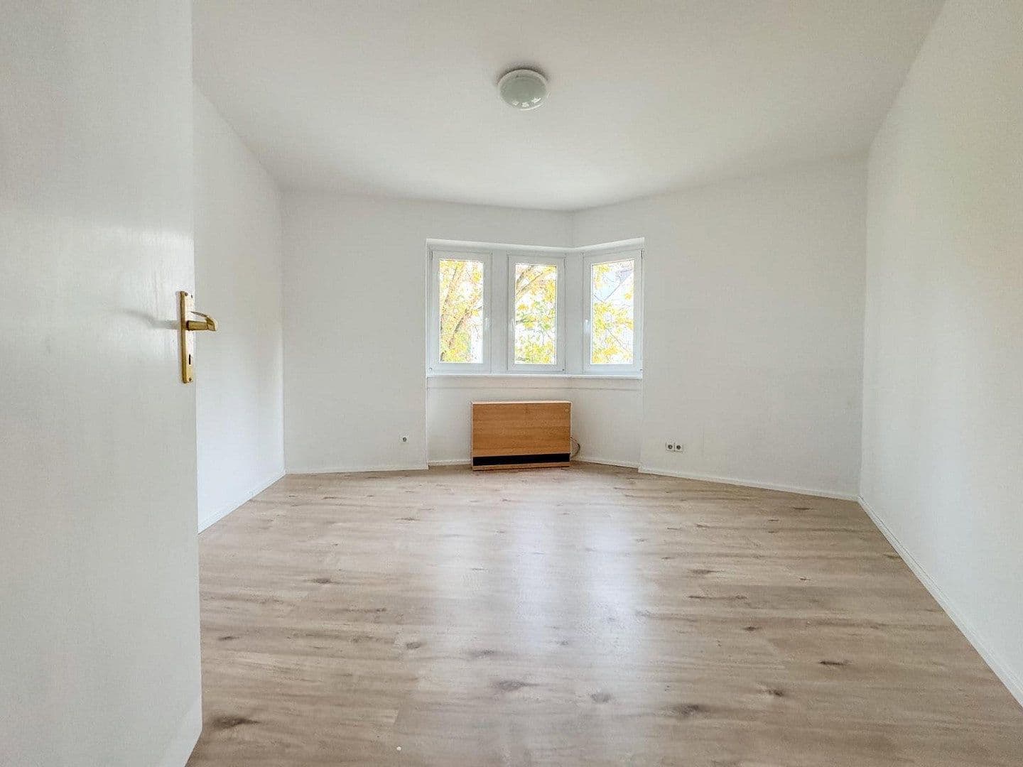 Prenájom bytu 2-izbový 50 m², Pforzheim, Bádensko-Wurttembersko Prenájom bytu 2-izbový 50 m², Pforzheim, Bádensko-Wurttembersko