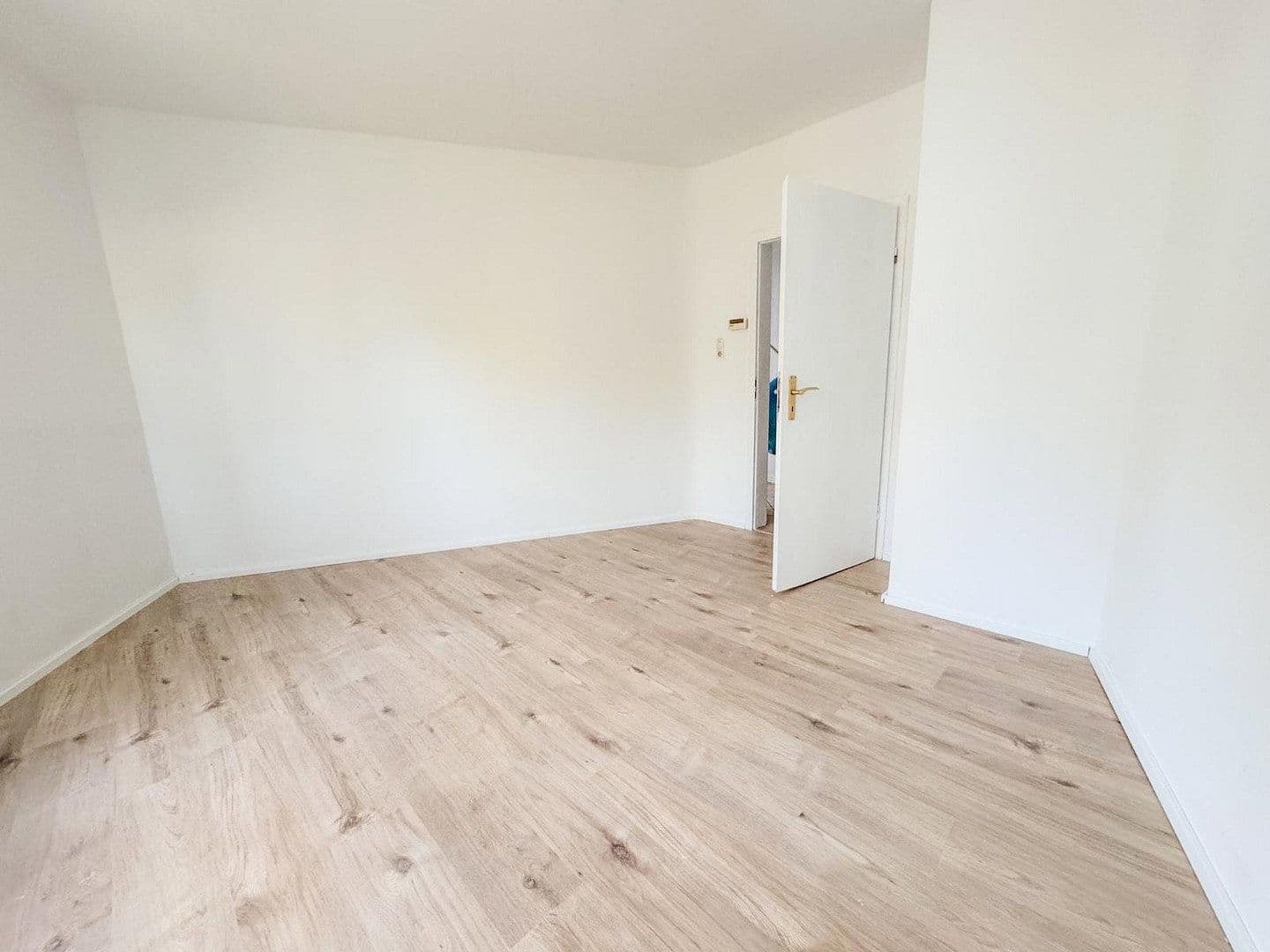 Prenájom bytu 2-izbový 50 m², Pforzheim, Bádensko-Wurttembersko Prenájom bytu 2-izbový 50 m², Pforzheim, Bádensko-Wurttembersko