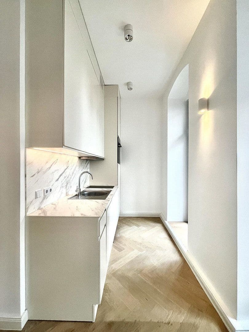 Prenájom bytu 1-izbový 35 m², Schöneberger Str. 9, Berlin, Berlín Prenájom bytu 1-izbový 35 m², Schöneberger Str. 9, Berlin, Berlín