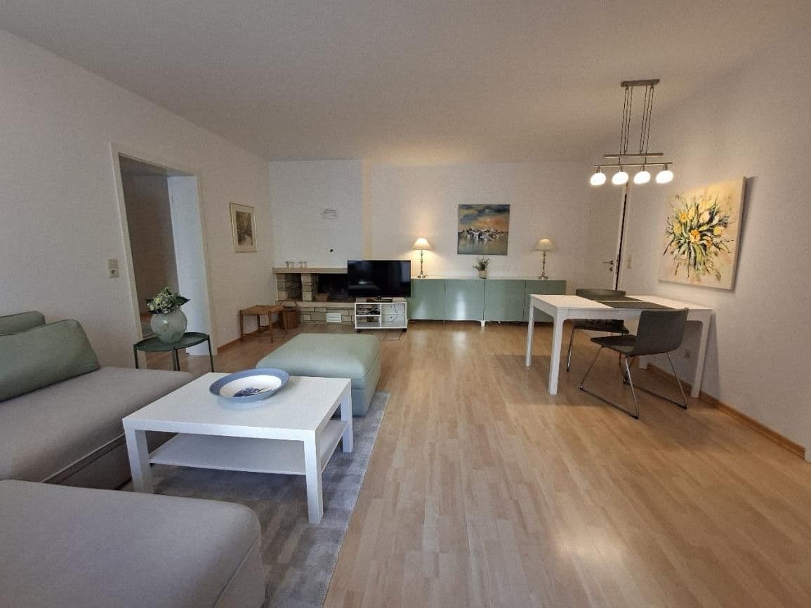 Prenájom bytu 2-izbový 62 m², Feldbergstr.53 60323 Frankfurt, Frankfurt, Hesensko Prenájom bytu 2-izbový 62 m², Feldbergstr.53 60323 Frankfurt, Frankfurt, Hesensko