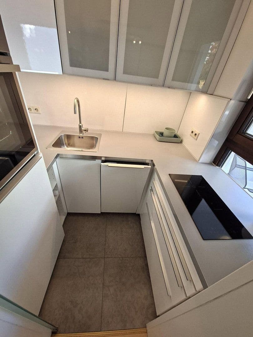 Prenájom bytu 2-izbový 62 m², Feldbergstr.53 60323 Frankfurt, Frankfurt, Hesensko Prenájom bytu 2-izbový 62 m², Feldbergstr.53 60323 Frankfurt, Frankfurt, Hesensko