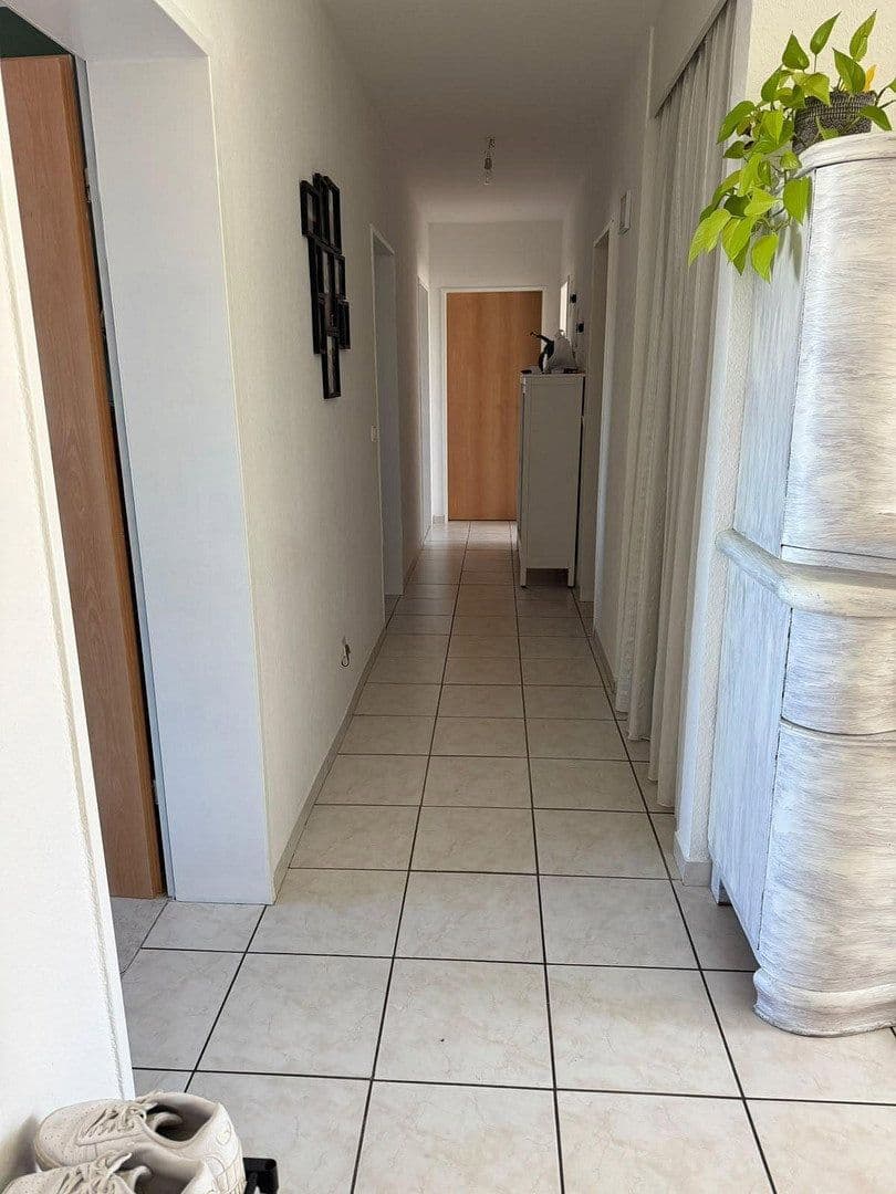 Prenájom bytu 4-izbový 112 m², Lindlar, Severné Porýnie - Westfálsko Prenájom bytu 4-izbový 112 m², Lindlar, Severné Porýnie - Westfálsko