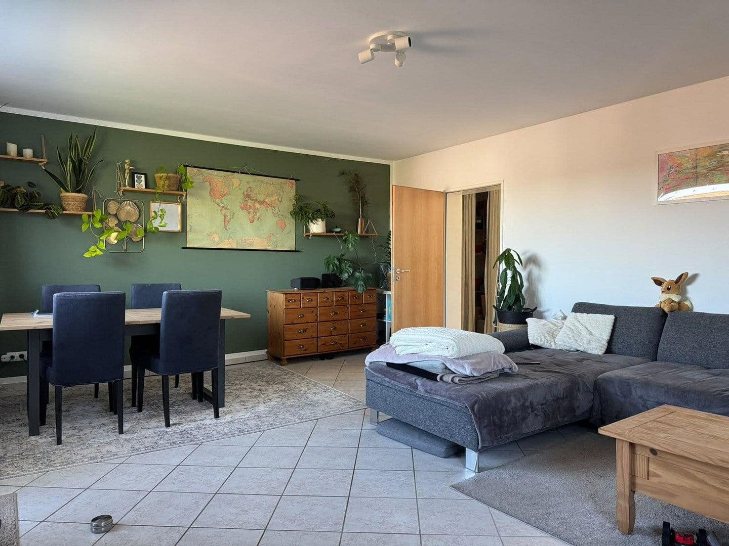 Prenájom bytu 4-izbový 112 m², Lindlar, Severné Porýnie - Westfálsko Prenájom bytu 4-izbový 112 m², Lindlar, Severné Porýnie - Westfálsko