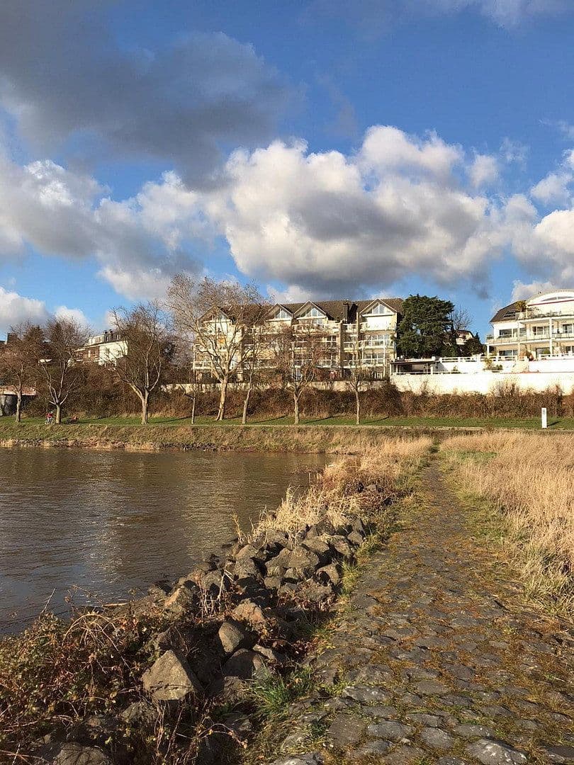 Predaj bytu 2-izbový 60 m², Köln, Severné Porýnie - Westfálsko Predaj bytu 2-izbový 60 m², Köln, Severné Porýnie - Westfálsko