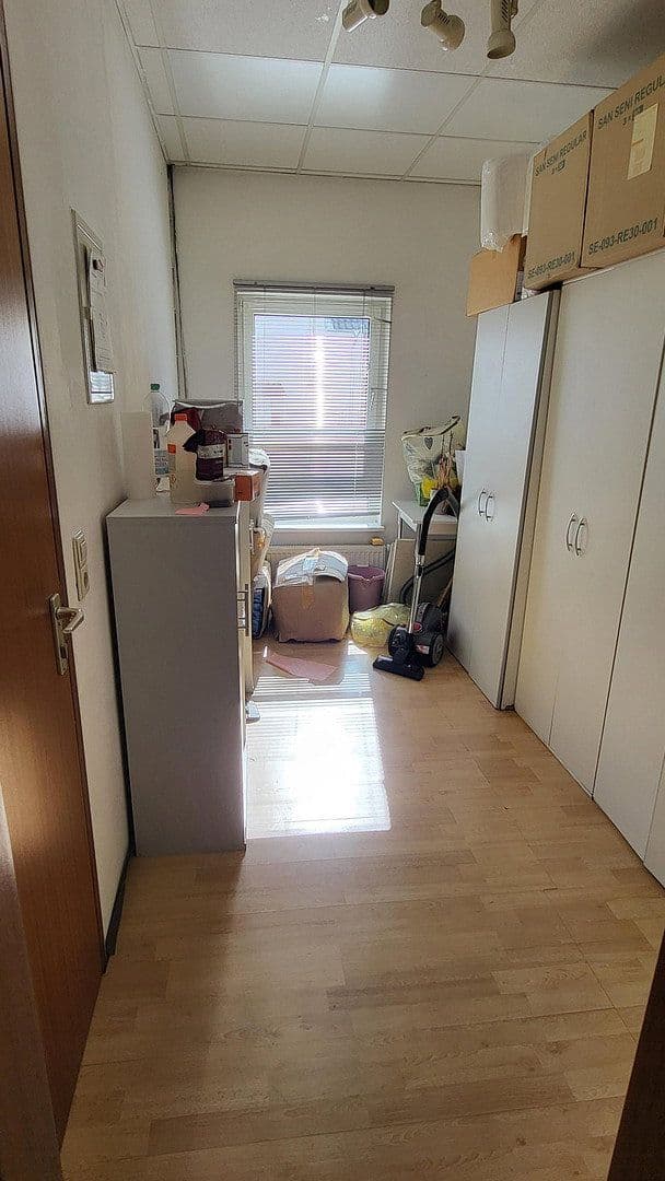 Prenájom kancelárie 76 m², Leonhardstraße 4, Eislingen/Fils, Bádensko-Wurttembersko Prenájom kancelárie 76 m², Leonhardstraße 4, Eislingen/Fils, Bádensko-Wurttembersko