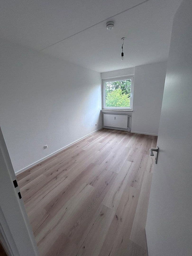 Prenájom bytu 3-izbový 76 m², Pestalozzistraße 1, Germering, Bavorsko Prenájom bytu 3-izbový 76 m², Pestalozzistraße 1, Germering, Bavorsko