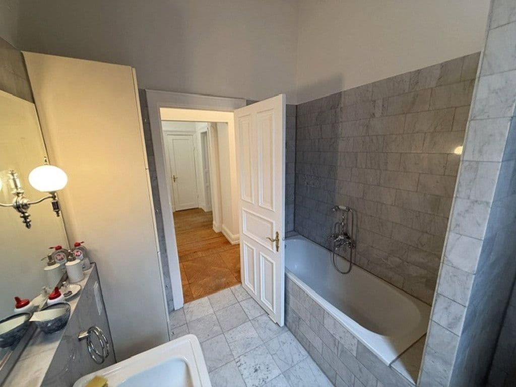Predaj bytu 2-izbový 90 m², Hamburg, Hamburg Predaj bytu 2-izbový 90 m², Hamburg, Hamburg