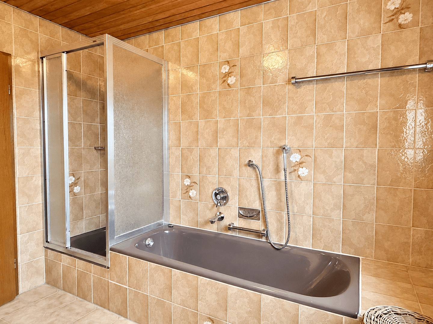 Predaj domu 358 m², pozemok 482 m², Marxzell, Bádensko-Wurttembersko Predaj domu 358 m², pozemok 482 m², Marxzell, Bádensko-Wurttembersko