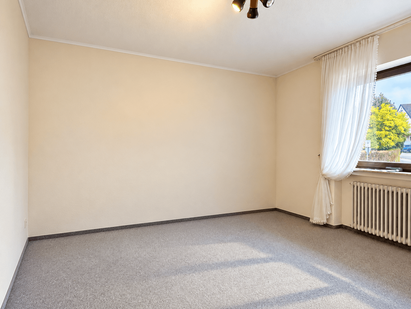 Predaj domu 358 m², pozemok 482 m², Marxzell, Bádensko-Wurttembersko Predaj domu 358 m², pozemok 482 m², Marxzell, Bádensko-Wurttembersko
