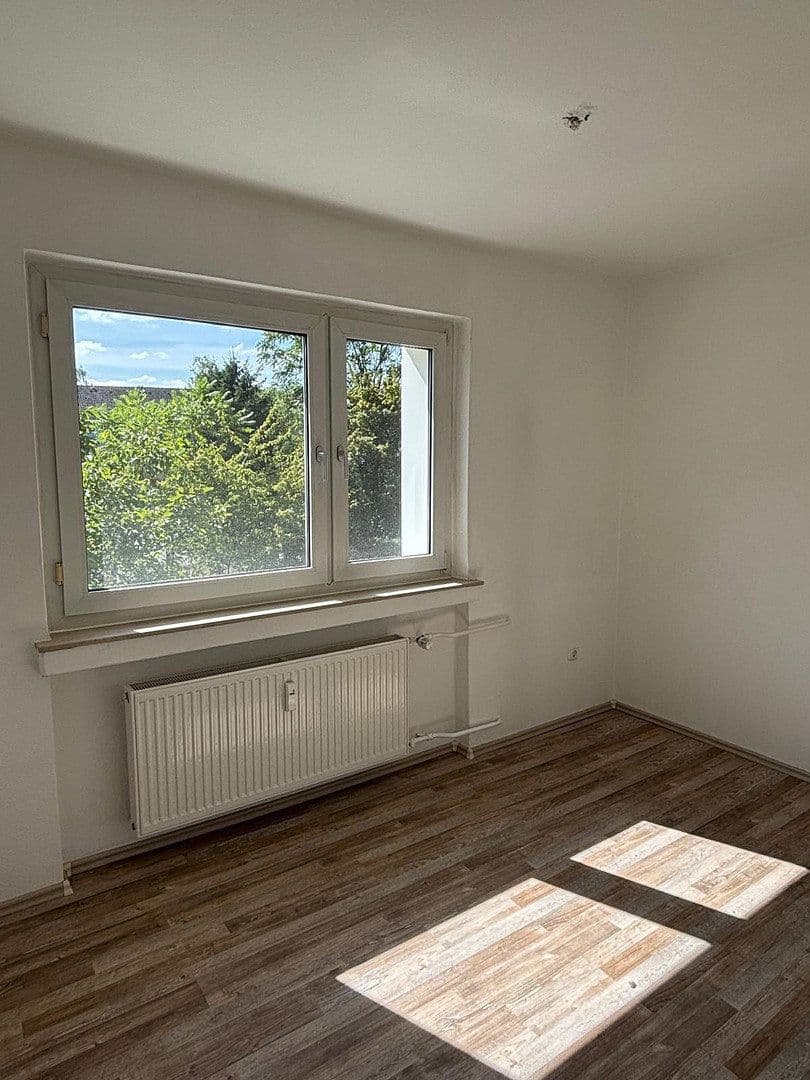 Prenájom bytu 3-izbový 65 m², Drei Knappen 18, Oberhausen, Severné Porýnie - Westfálsko Prenájom bytu 3-izbový 65 m², Drei Knappen 18, Oberhausen, Severné Porýnie - Westfálsko