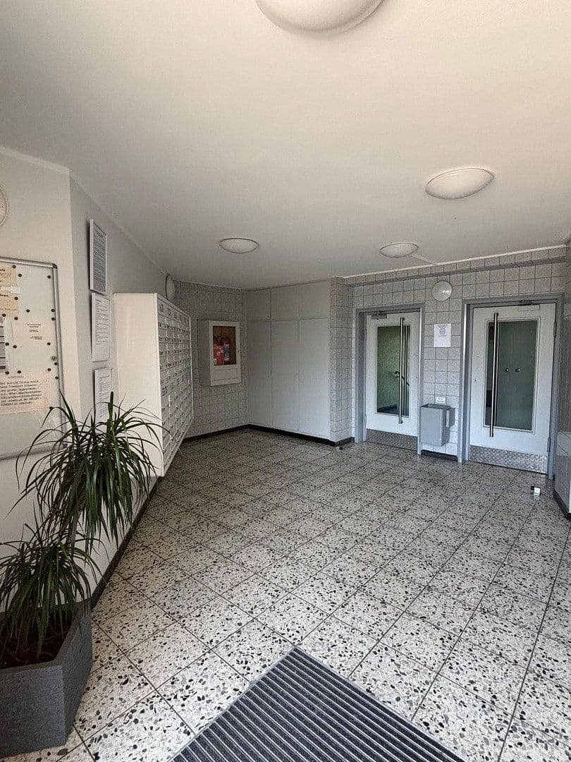Prenájom bytu 3-izbový 65 m², Drei Knappen 18, Oberhausen, Severné Porýnie - Westfálsko Prenájom bytu 3-izbový 65 m², Drei Knappen 18, Oberhausen, Severné Porýnie - Westfálsko