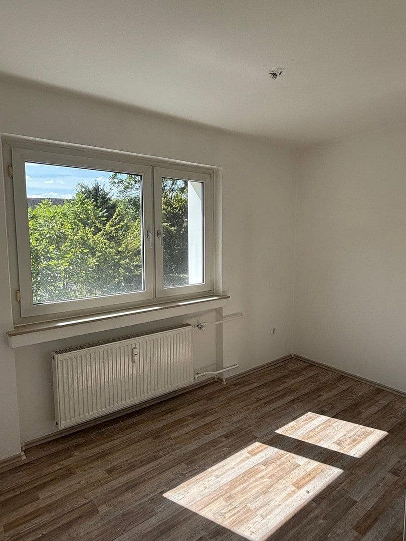 Prenájom bytu 3-izbový 65 m², Drei Knappen 18, Oberhausen, Severné Porýnie - Westfálsko Prenájom bytu 3-izbový 65 m², Drei Knappen 18, Oberhausen, Severné Porýnie - Westfálsko