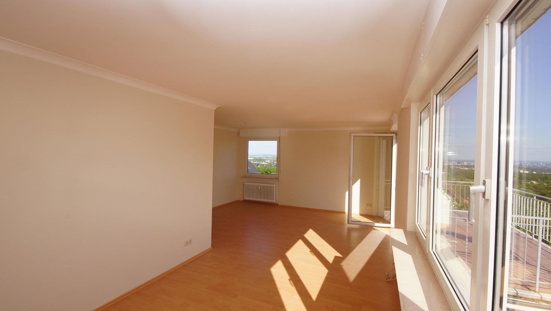 Prenájom bytu 3-izbový 73 m², Am Mönchswald 10, Königstein im Taunus, Hesensko Prenájom bytu 3-izbový 73 m², Am Mönchswald 10, Königstein im Taunus, Hesensko
