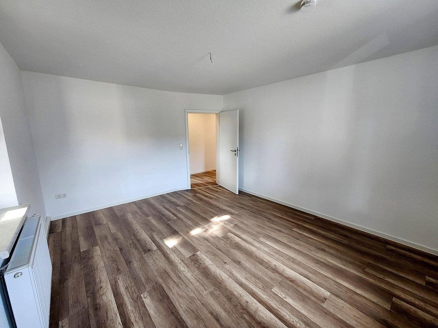 Prenájom bytu 3-izbový 68 m², Rudolf-Breitscheid-Straße 21, Lichtenstein/Sachsen, Sasko Prenájom bytu 3-izbový 68 m², Rudolf-Breitscheid-Straße 21, Lichtenstein/Sachsen, Sasko