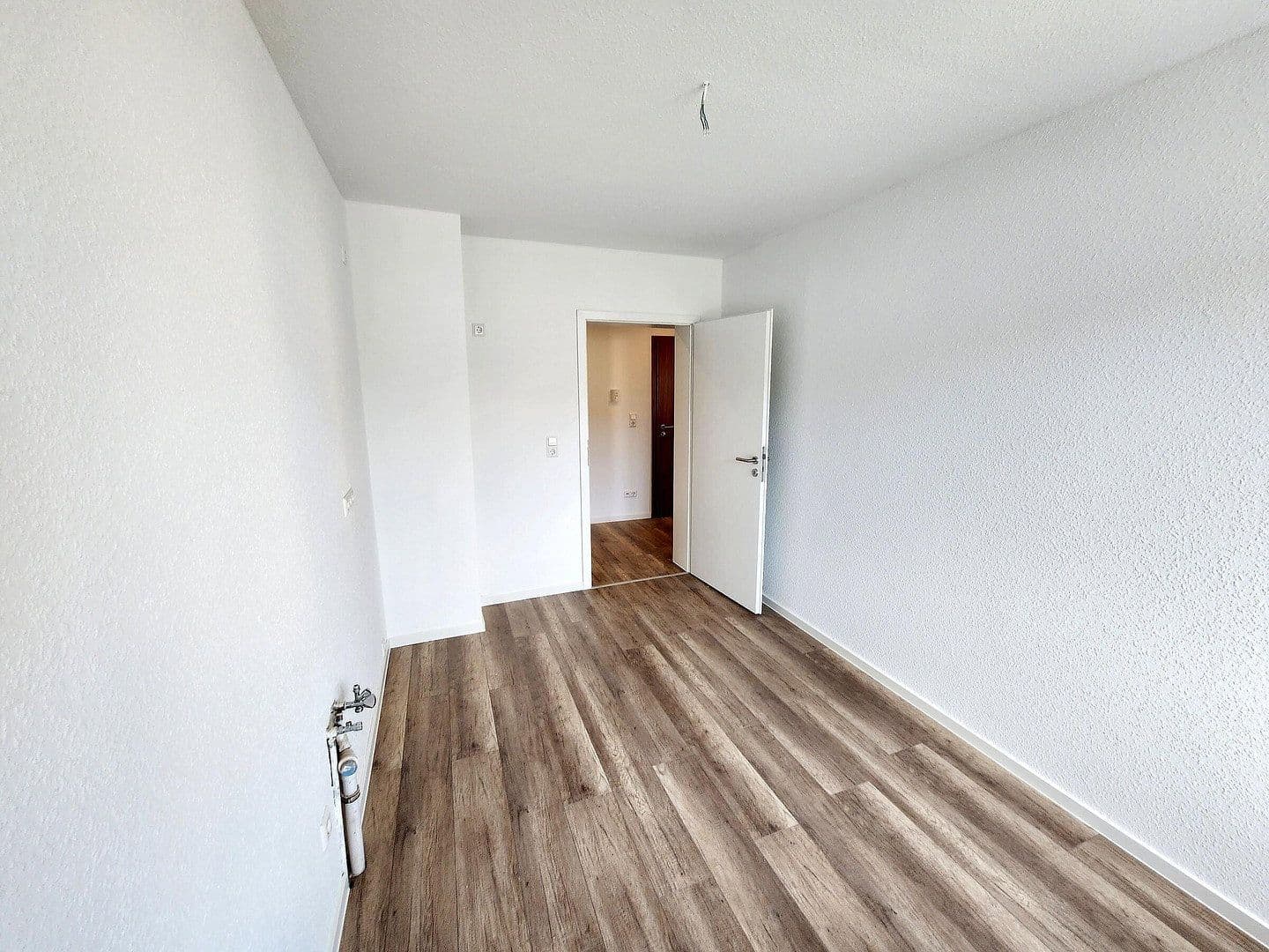 Prenájom bytu 3-izbový 68 m², Rudolf-Breitscheid-Straße 21, Lichtenstein/Sachsen, Sasko Prenájom bytu 3-izbový 68 m², Rudolf-Breitscheid-Straße 21, Lichtenstein/Sachsen, Sasko