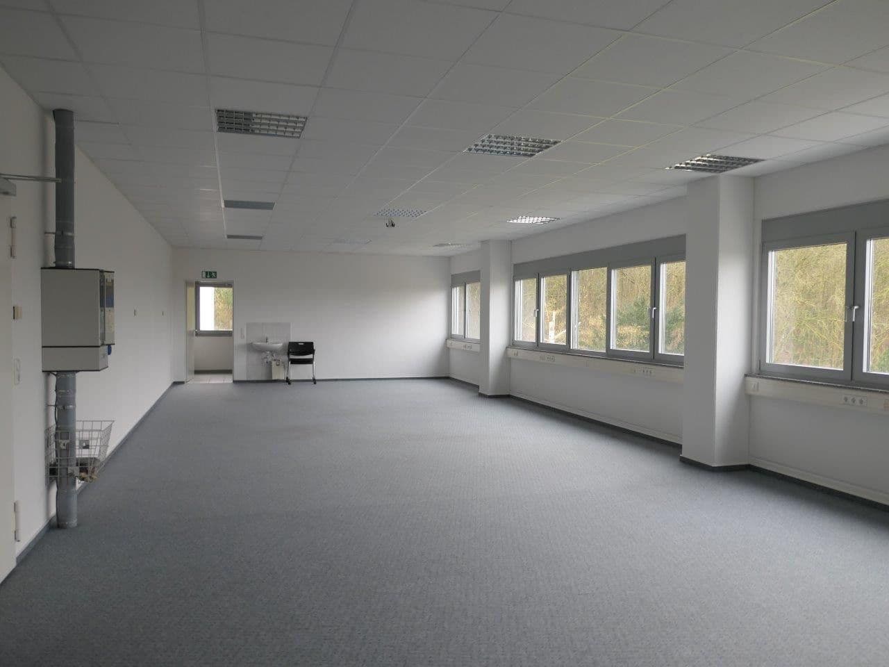 Prenájom nebytového priestoru 8.156 m², Gelnhausen, Hesensko Prenájom nebytového priestoru 8.156 m², Gelnhausen, Hesensko