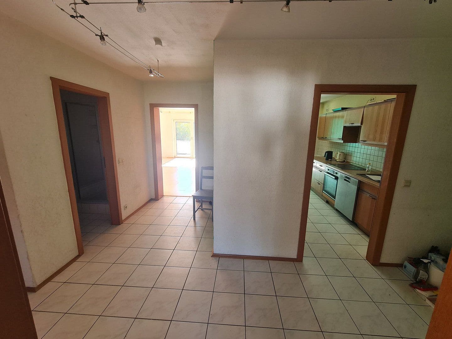 Prenájom bytu 4-izbový 105 m², Orchideenweg 3, Stutensee, Bádensko-Wurttembersko Prenájom bytu 4-izbový 105 m², Orchideenweg 3, Stutensee, Bádensko-Wurttembersko