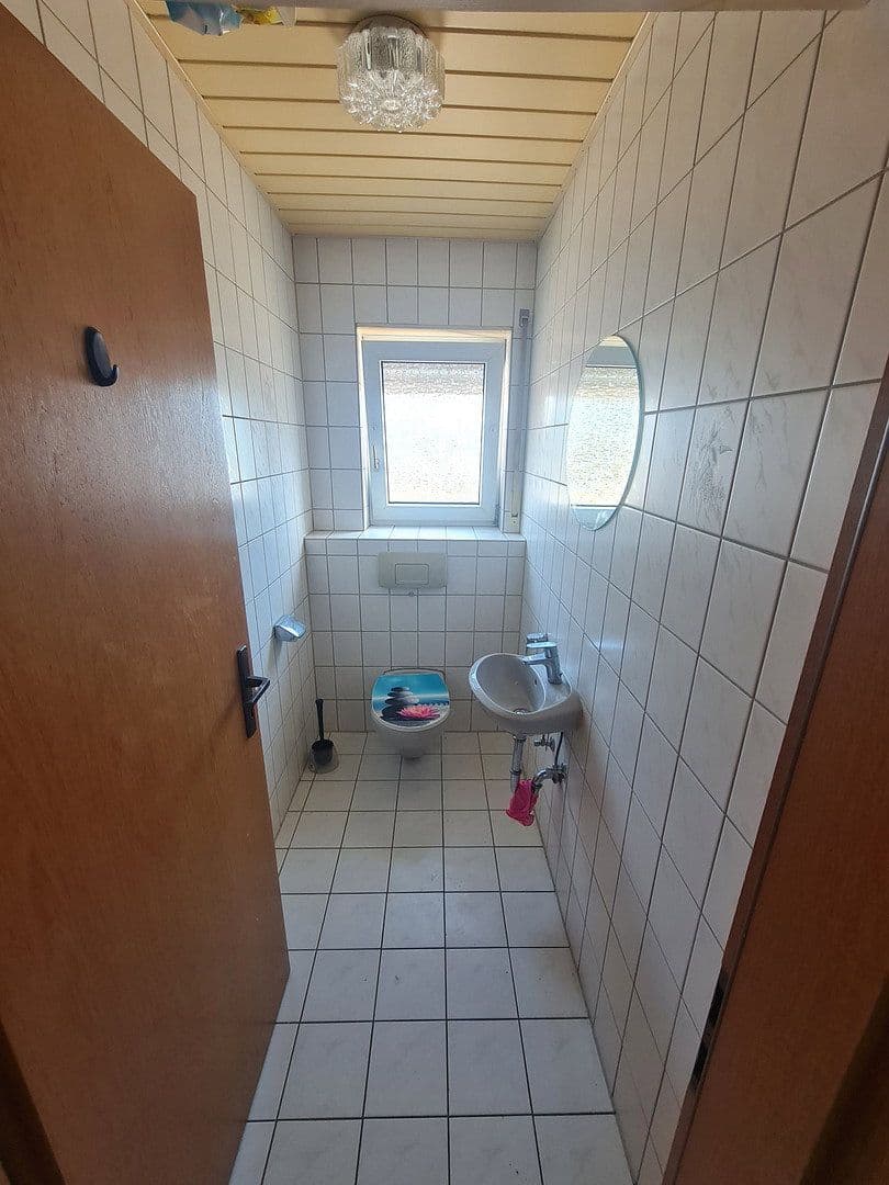 Prenájom bytu 4-izbový 105 m², Orchideenweg 3, Stutensee, Bádensko-Wurttembersko Prenájom bytu 4-izbový 105 m², Orchideenweg 3, Stutensee, Bádensko-Wurttembersko
