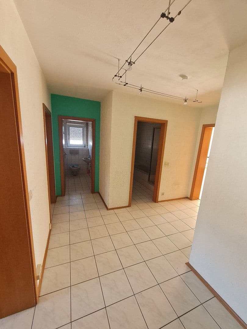 Prenájom bytu 4-izbový 105 m², Orchideenweg 3, Stutensee, Bádensko-Wurttembersko Prenájom bytu 4-izbový 105 m², Orchideenweg 3, Stutensee, Bádensko-Wurttembersko