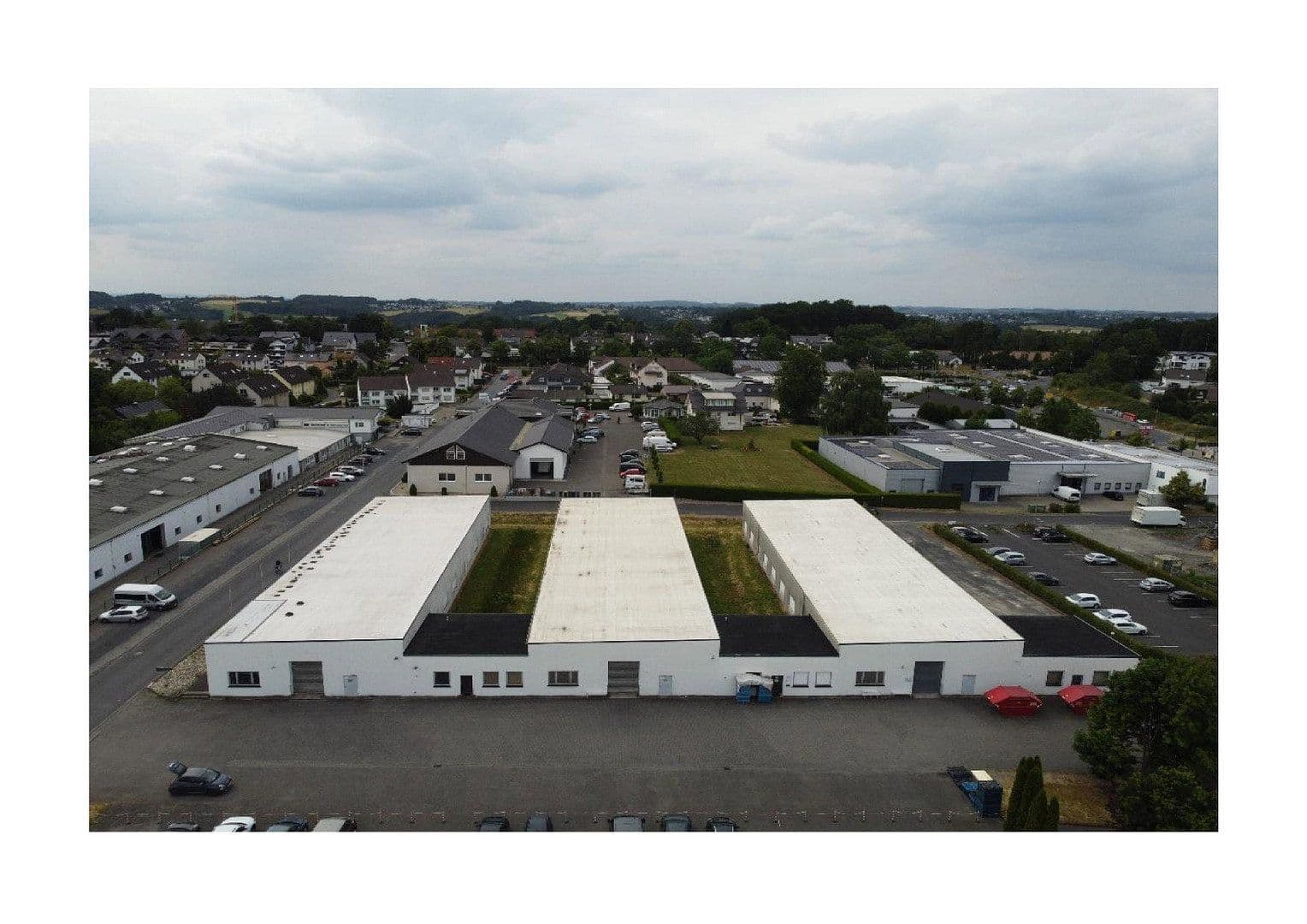 Prenájom nebytového priestoru 860 m², Neunkirchen, Severné Porýnie - Westfálsko Prenájom nebytového priestoru 860 m², Neunkirchen, Severné Porýnie - Westfálsko
