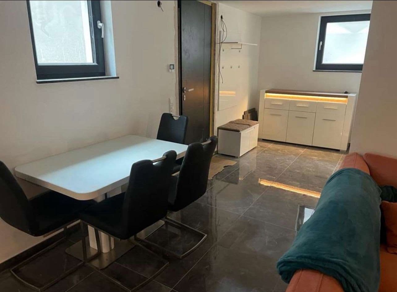 Prenájom bytu 2-izbový 55 m², Auf der Weingartsweide 20 A, Neuberg, Hesensko Prenájom bytu 2-izbový 55 m², Auf der Weingartsweide 20 A, Neuberg, Hesensko