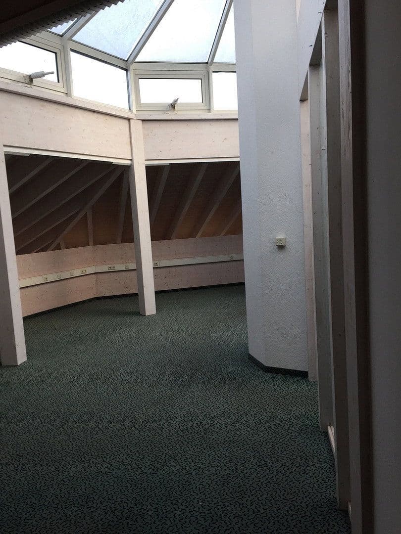 Prenájom nebytového priestoru 450 m², Zum Tälchen 2, Wilsdruff, Sasko Prenájom nebytového priestoru 450 m², Zum Tälchen 2, Wilsdruff, Sasko