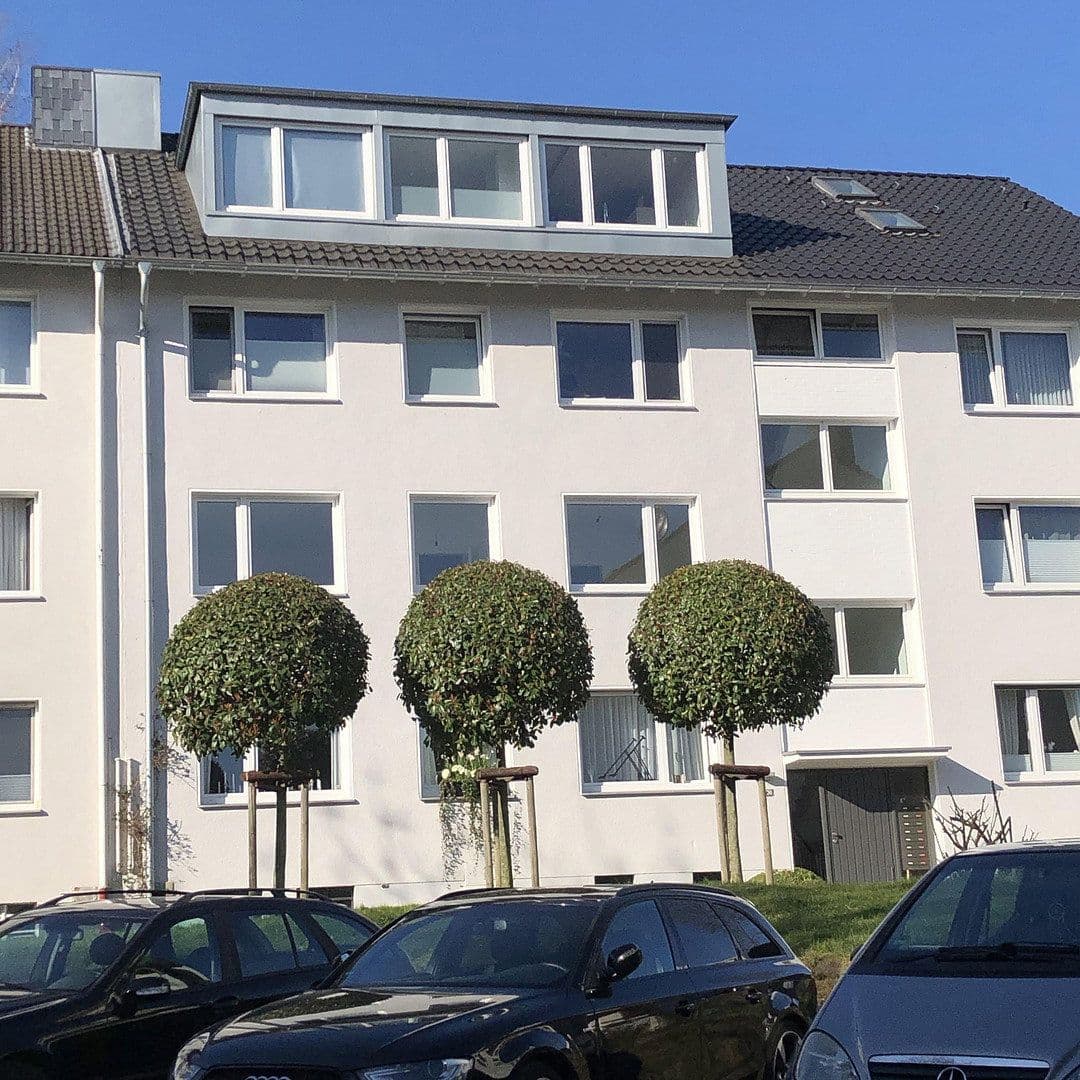 Prenájom bytu 1-izbový 46 m², Saalestr. 30, Essen, Severné Porýnie - Westfálsko Prenájom bytu 1-izbový 46 m², Saalestr. 30, Essen, Severné Porýnie - Westfálsko