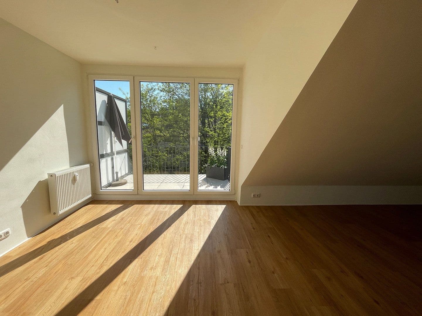 Prenájom bytu 1-izbový 46 m², Saalestr. 30, Essen, Severné Porýnie - Westfálsko Prenájom bytu 1-izbový 46 m², Saalestr. 30, Essen, Severné Porýnie - Westfálsko