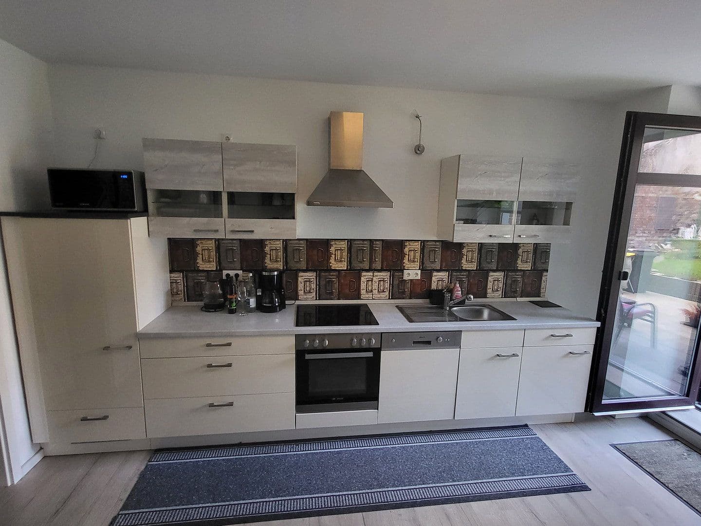 Prenájom bytu 2-izbový 94 m², Humboldtstraße 8, Reichenbach, Sasko Prenájom bytu 2-izbový 94 m², Humboldtstraße 8, Reichenbach, Sasko