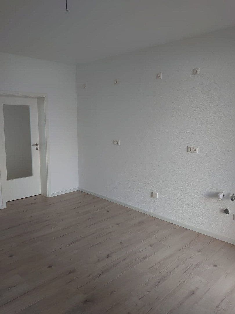 Prenájom bytu 2-izbový 94 m², Humboldtstraße 8, Reichenbach, Sasko Prenájom bytu 2-izbový 94 m², Humboldtstraße 8, Reichenbach, Sasko