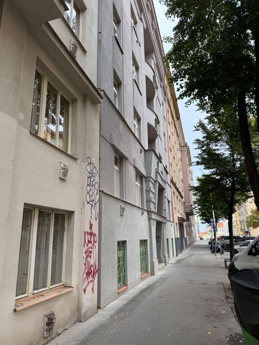 Prenájom bytu 2-izbový 48 m², Čajkovského, Praha, Praha Prenájom bytu 2-izbový 48 m², Čajkovského, Praha, Praha