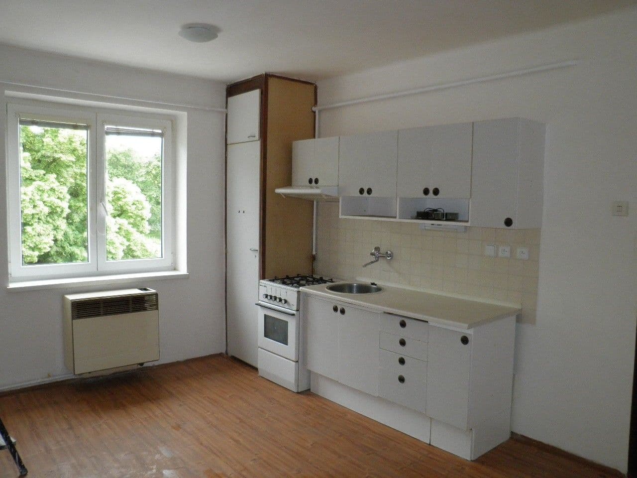 Prenájom bytu 1-izbový 54 m², Pražská, Žatec, Ústecký kraj Prenájom bytu 1-izbový 54 m², Pražská, Žatec, Ústecký kraj