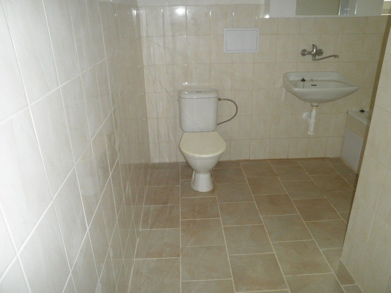 Prenájom bytu 1-izbový 54 m², Pražská, Žatec, Ústecký kraj Prenájom bytu 1-izbový 54 m², Pražská, Žatec, Ústecký kraj