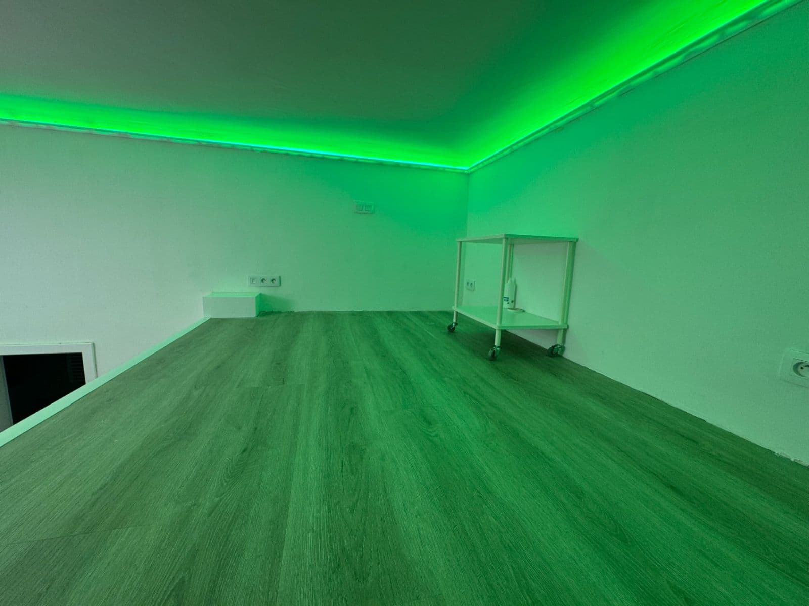 Prenájom bytu 1-izbový 33 m², U Půjčovny, Praha, Praha Prenájom bytu 1-izbový 33 m², U Půjčovny, Praha, Praha
