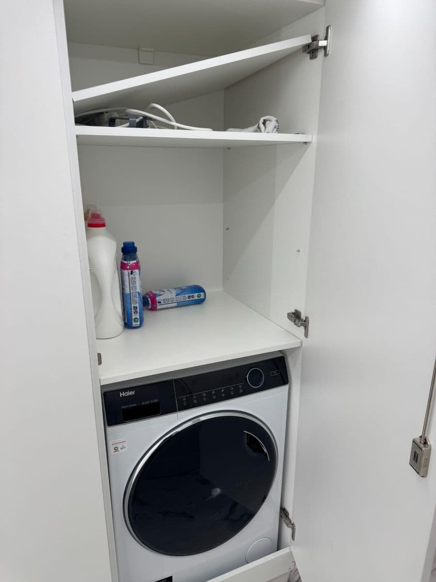 Prenájom bytu 1-izbový 33 m², U Půjčovny, Praha, Praha Prenájom bytu 1-izbový 33 m², U Půjčovny, Praha, Praha