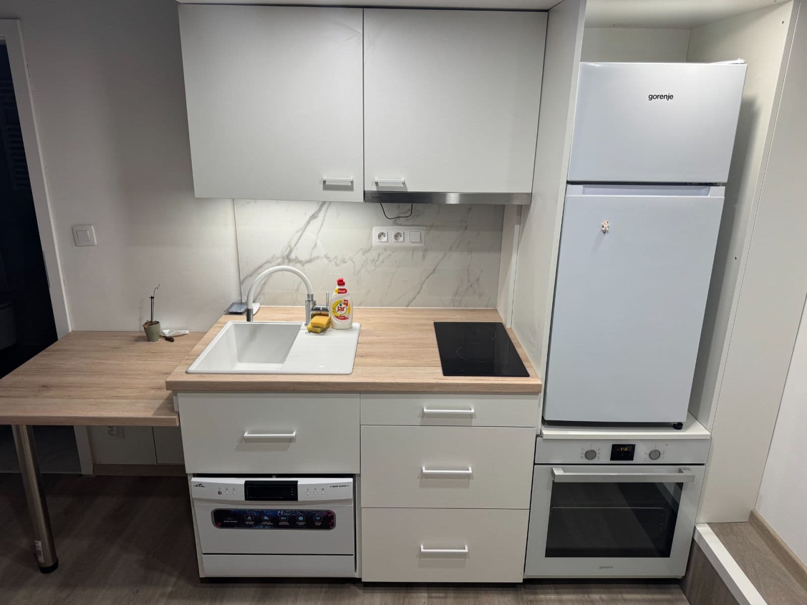 Prenájom bytu 1-izbový 33 m², U Půjčovny, Praha, Praha Prenájom bytu 1-izbový 33 m², U Půjčovny, Praha, Praha