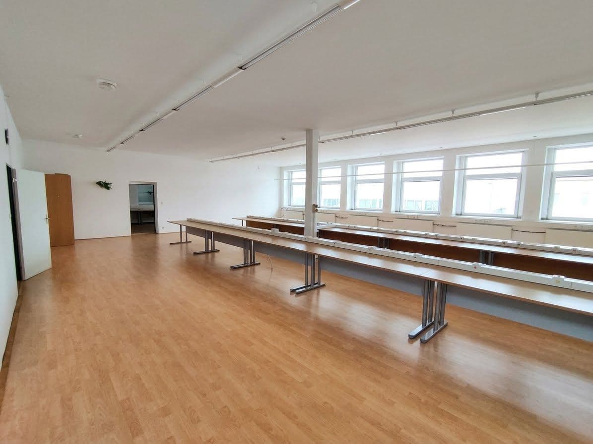 Predaj domu 1.612 m², pozemok 2.585 m², Huťská, Kladno, Středočeský kraj Predaj domu 1.612 m², pozemok 2.585 m², Huťská, Kladno, Středočeský kraj