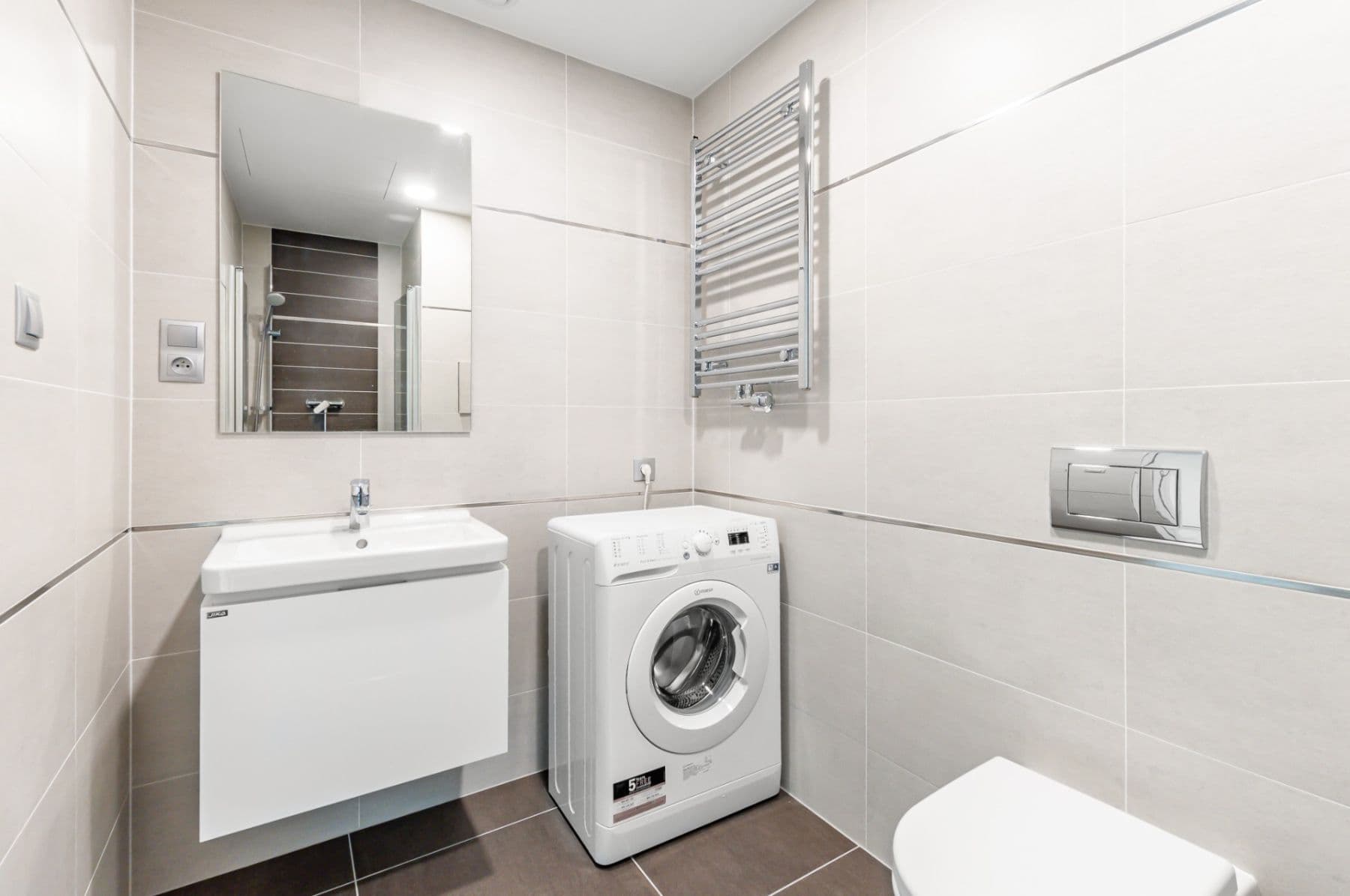 Prenájom bytu 1-izbový 36 m², Kurta Konráda, Praha, Praha Prenájom bytu 1-izbový 36 m², Kurta Konráda, Praha, Praha