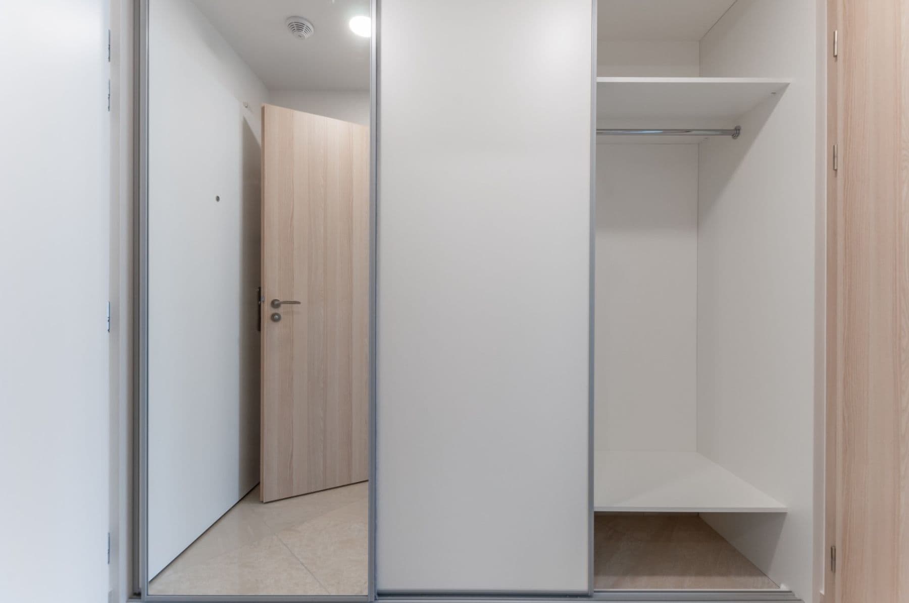 Prenájom bytu 1-izbový 28 m², Bassova, Praha, Praha Prenájom bytu 1-izbový 28 m², Bassova, Praha, Praha