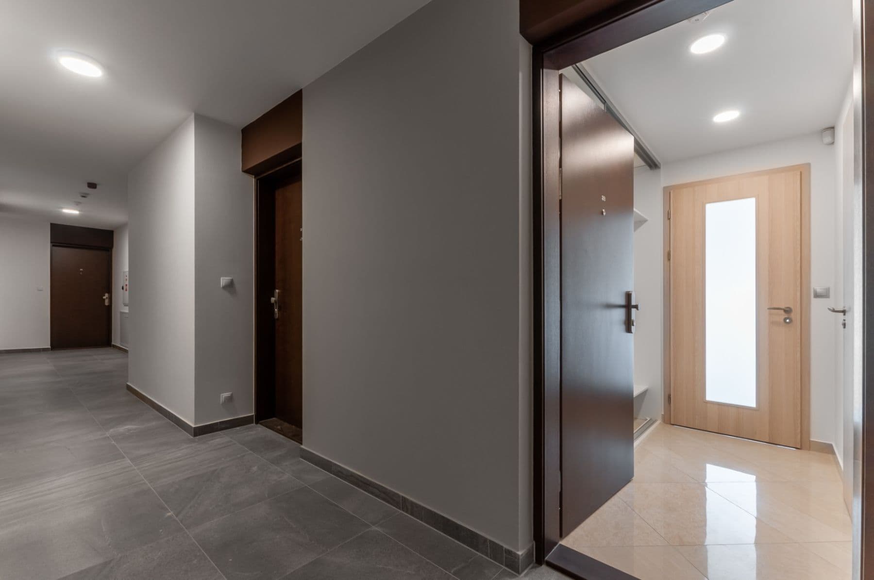Prenájom bytu 1-izbový 28 m², Bassova, Praha, Praha Prenájom bytu 1-izbový 28 m², Bassova, Praha, Praha