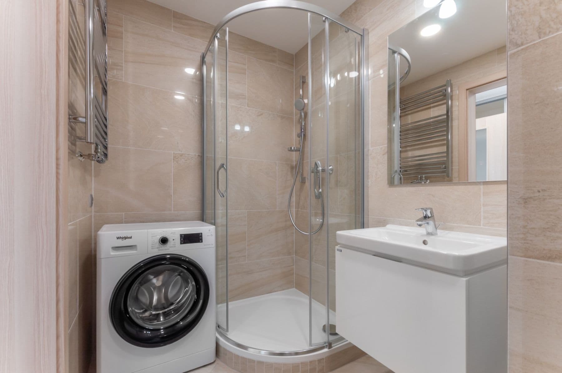 Prenájom bytu 1-izbový 28 m², Bassova, Praha, Praha Prenájom bytu 1-izbový 28 m², Bassova, Praha, Praha