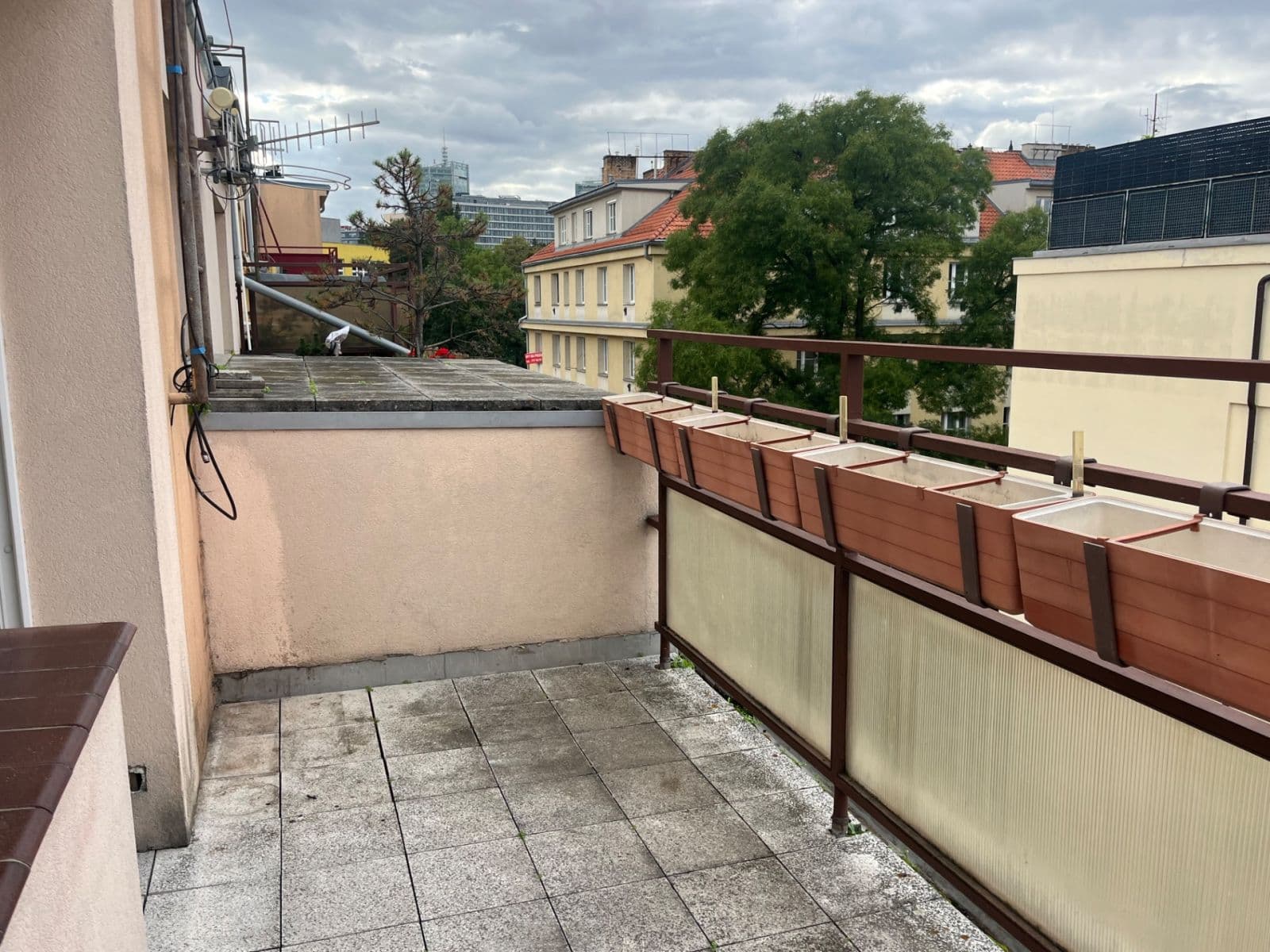 Prenájom bytu 3-izbový 70 m², Zdaru, Praha, Praha Prenájom bytu 3-izbový 70 m², Zdaru, Praha, Praha