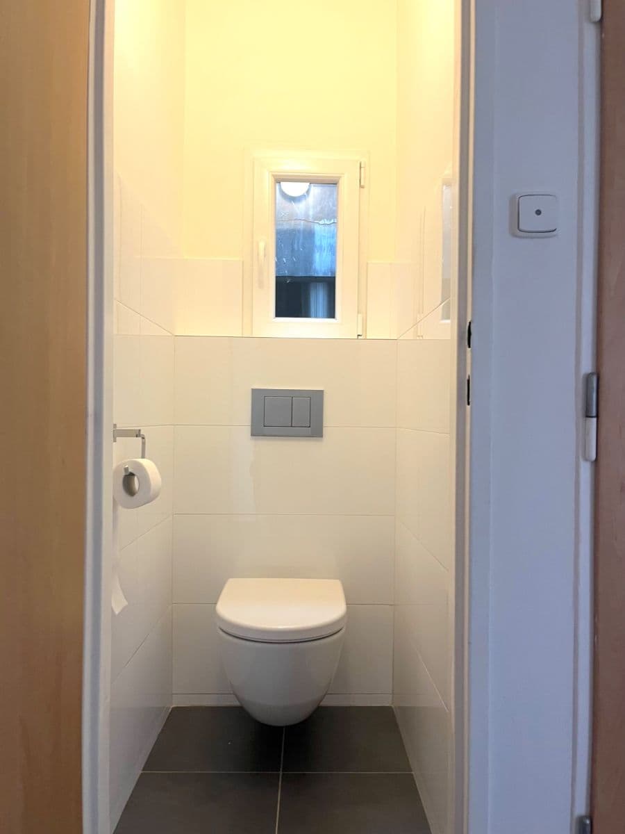 Prenájom bytu 3-izbový 70 m², Zdaru, Praha, Praha Prenájom bytu 3-izbový 70 m², Zdaru, Praha, Praha