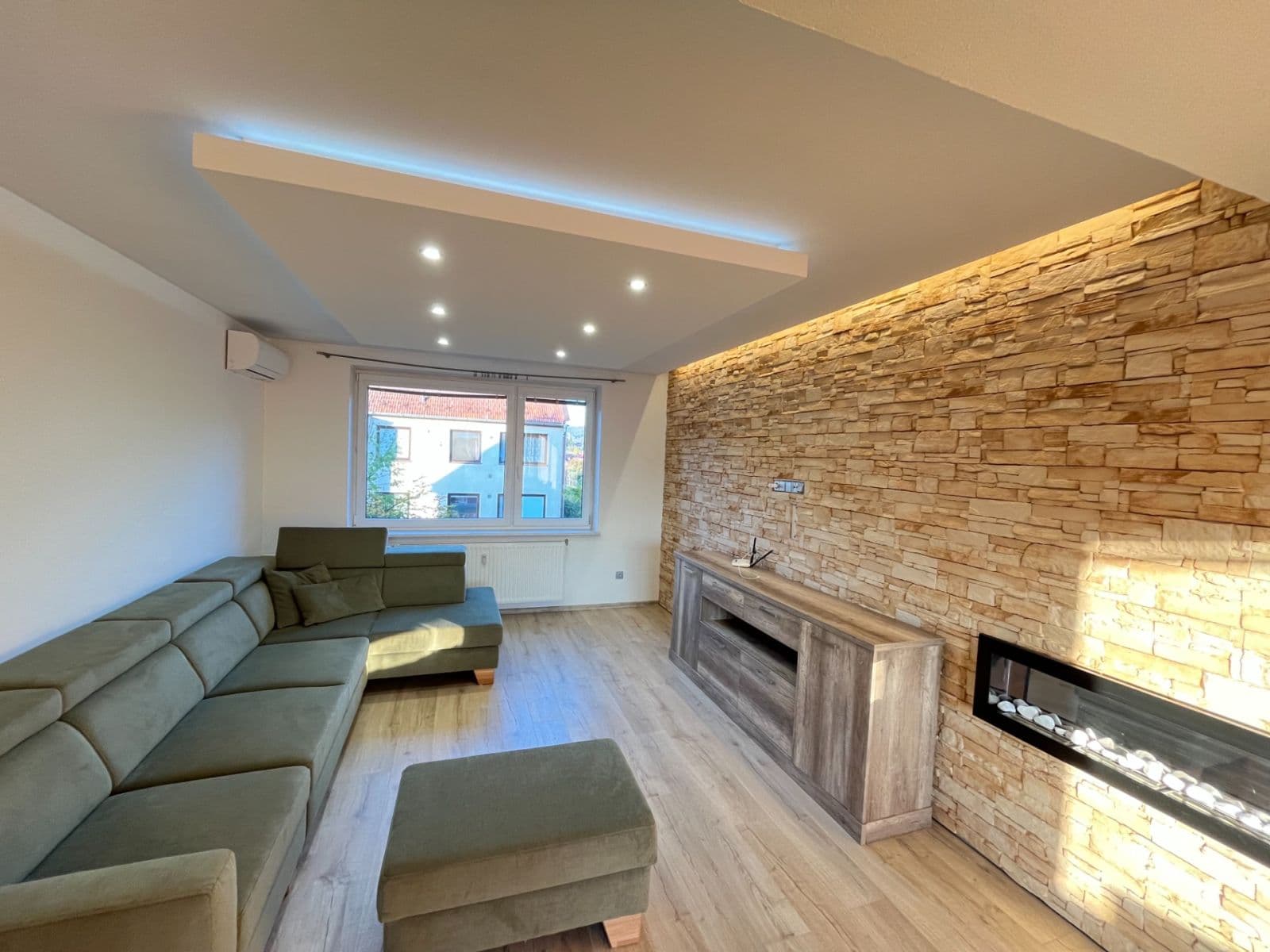 Predaj bytu 3-izbový 78 m², Sehradice, Zlínský kraj Predaj bytu 3-izbový 78 m², Sehradice, Zlínský kraj