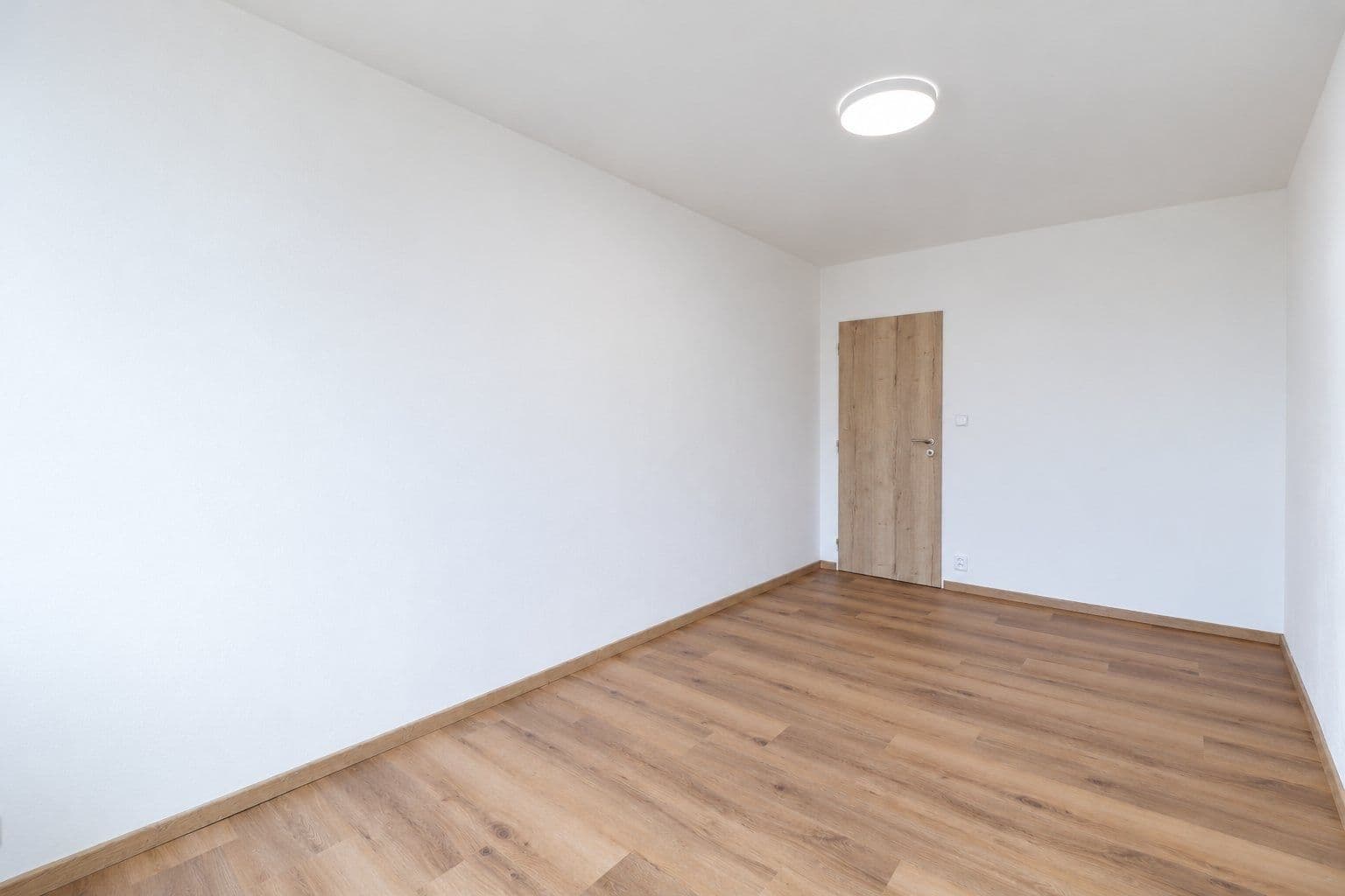 Prenájom bytu 3-izbový 76 m², Kopřivnická, Praha, Praha Prenájom bytu 3-izbový 76 m², Kopřivnická, Praha, Praha