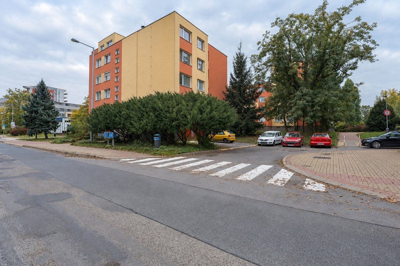 Prenájom bytu 3-izbový 76 m², Kopřivnická, Praha, Praha Prenájom bytu 3-izbový 76 m², Kopřivnická, Praha, Praha