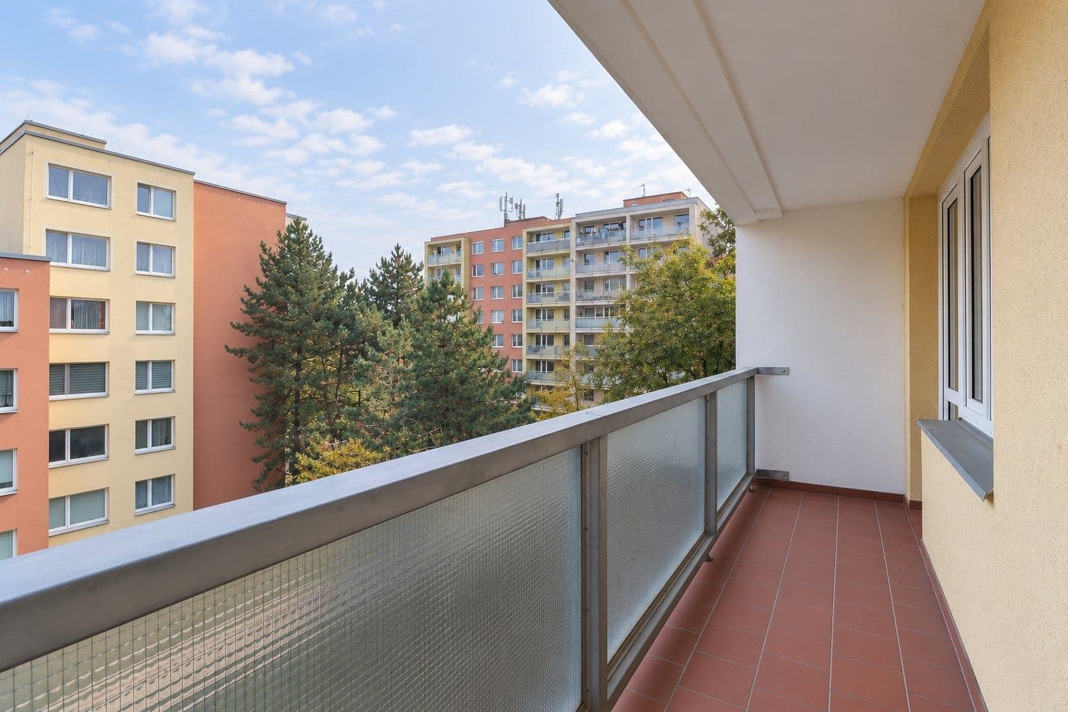 Prenájom bytu 3-izbový 76 m², Kopřivnická, Praha, Praha Prenájom bytu 3-izbový 76 m², Kopřivnická, Praha, Praha